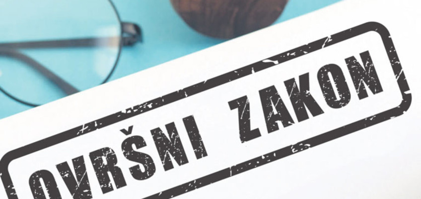 Fina prestaje s provedbom ovrhe na novčanim sredstvima u odnosu na sve fizičke osobe, uključujući i obrtnike i druge koji obavljaju registriranu djelatnost